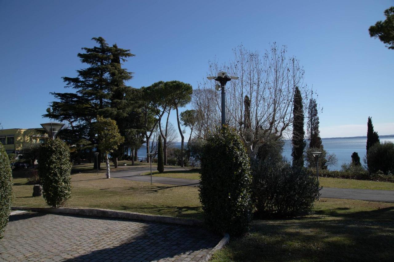 Apartamento Lato Soleggiato @Gardazzurro Padenghe sul Garda Exterior foto
