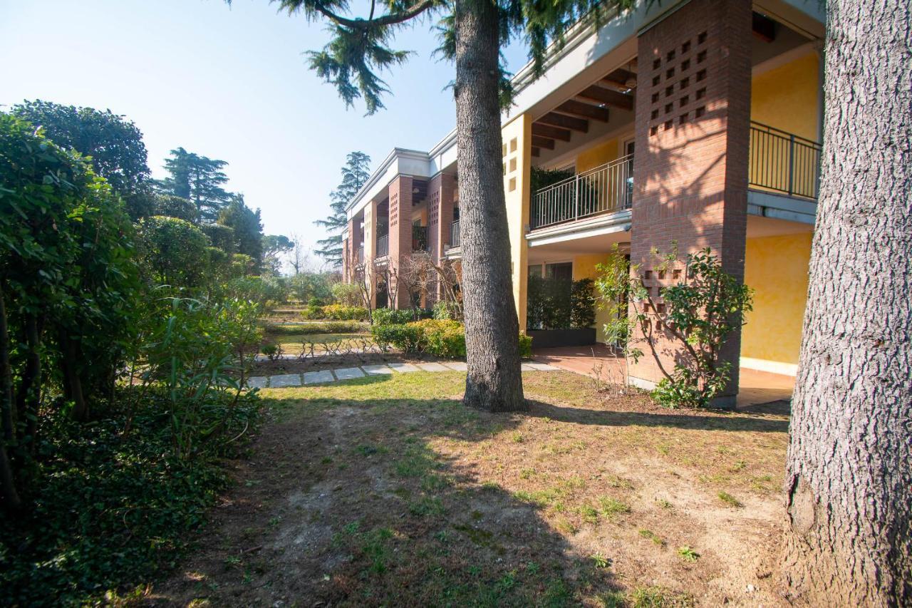 Apartamento Lato Soleggiato @Gardazzurro Padenghe sul Garda Exterior foto