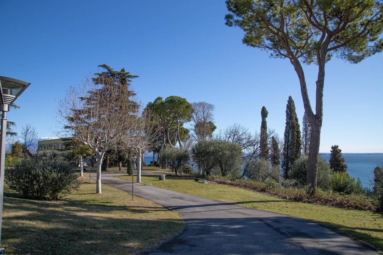 Apartamento Lato Soleggiato @Gardazzurro Padenghe sul Garda Exterior foto